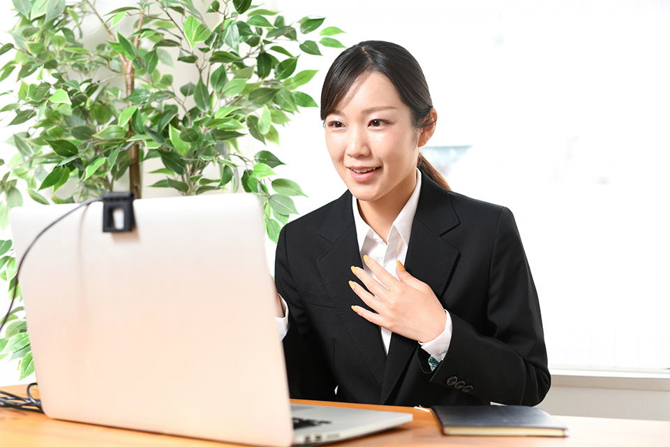 【完全ガイド】WEB面接のマナー・注意点・直前のチェック項目を徹底解説！