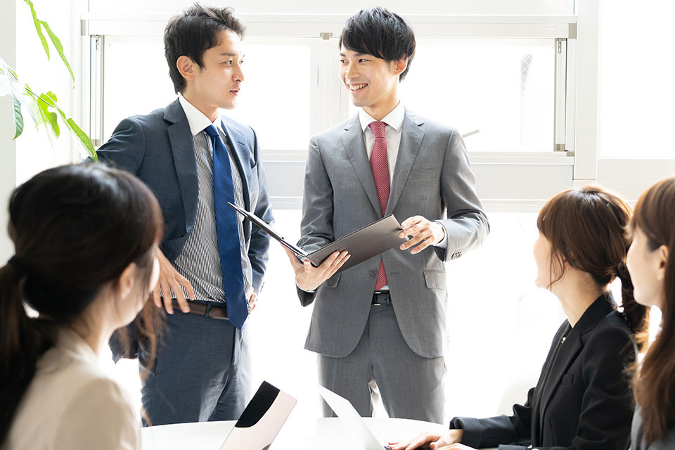“年収600万円！不動産業界で輝く経験者募集”　勤務地東京都