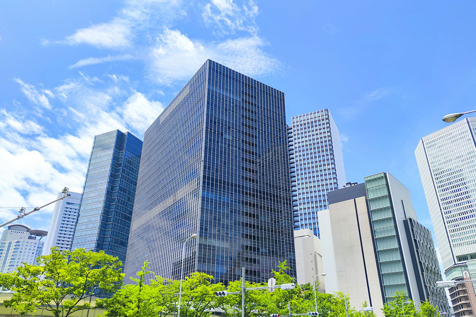 宅建士資格手当あり！宅建士取得支援あり！若手積極採用の求人情報　@勤務地東京都